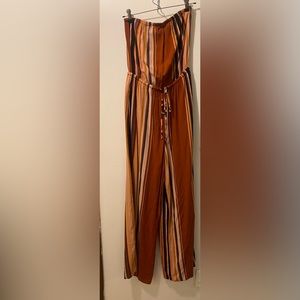 Women’s American Eagle Jumpsuit-Small- with Pockets adjustable waist